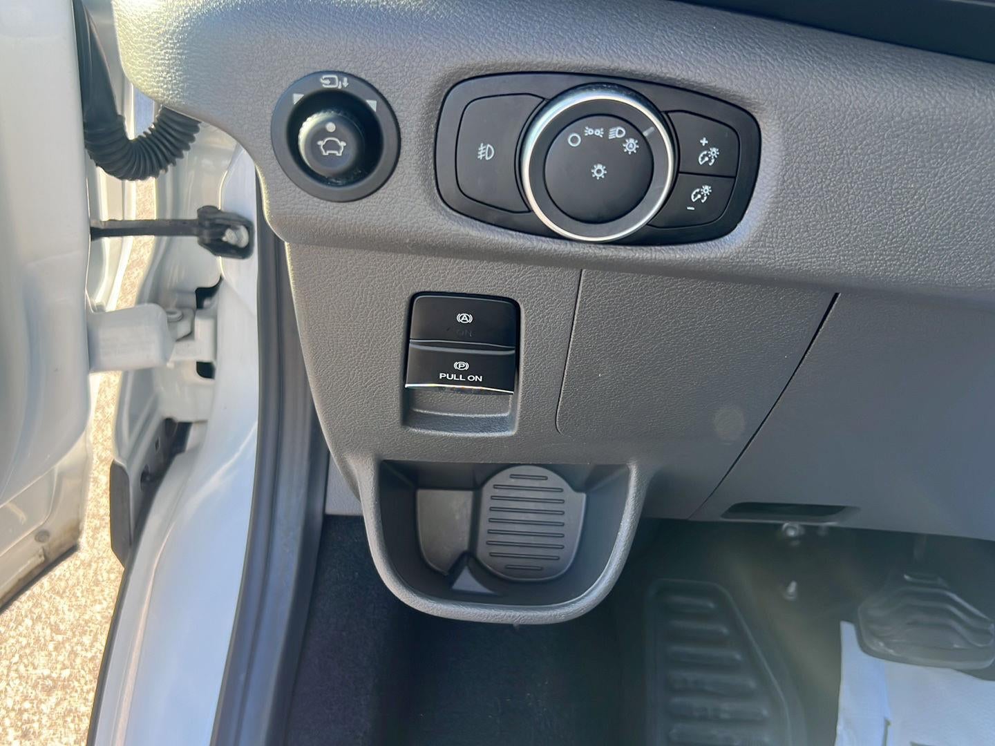 2024 Ford Transit Passenger Wagon XLT