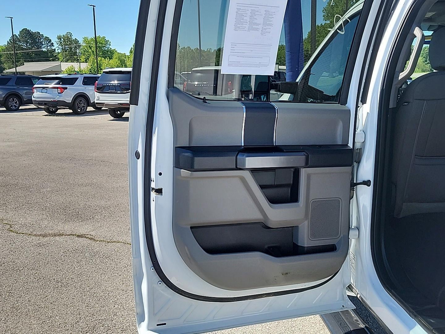 2022 Ford Super Duty F-350 DRW XLT
