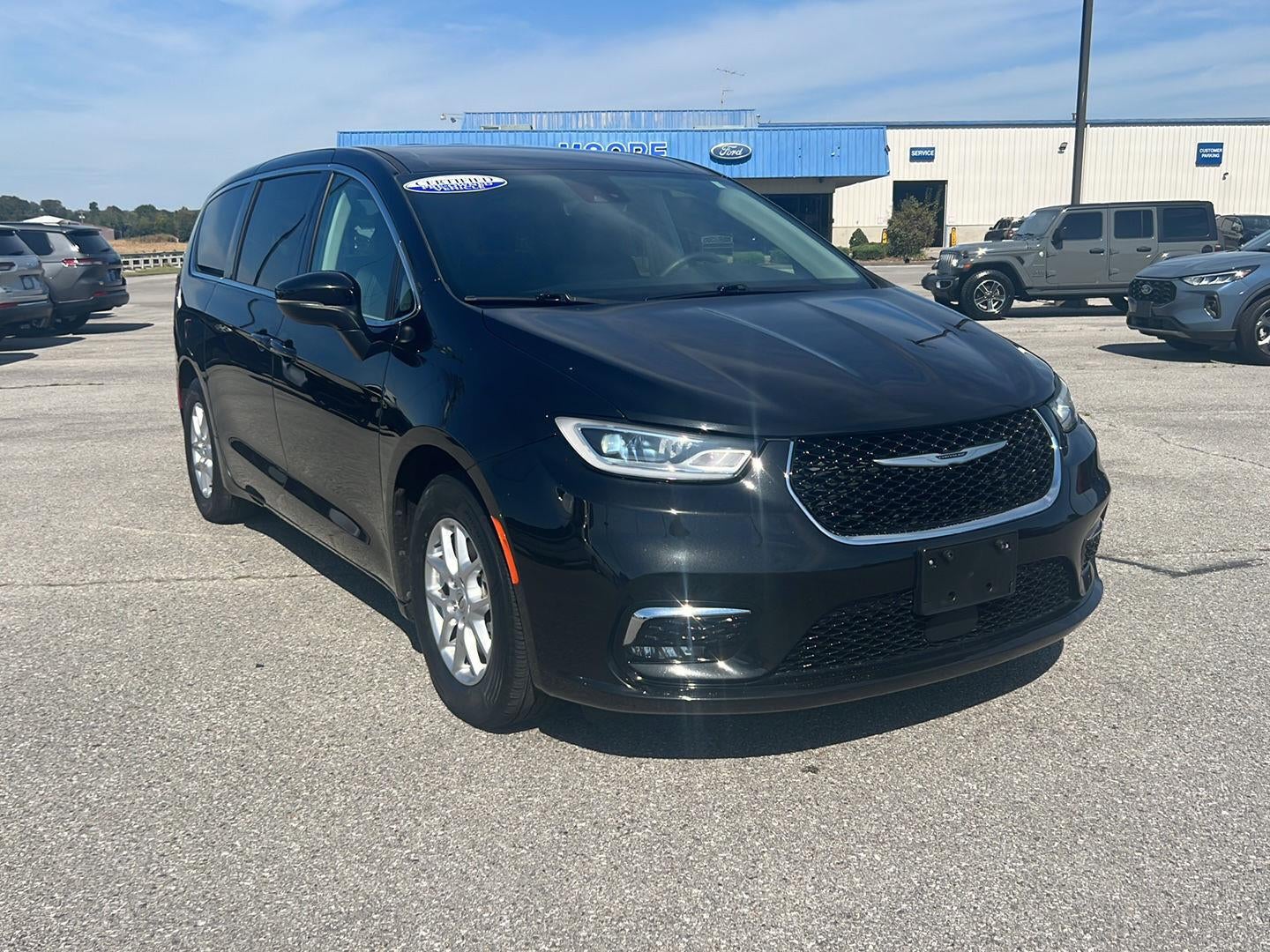 2023 Chrysler Pacifica Touring L