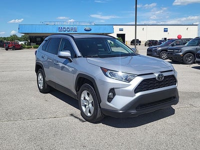 2020 Toyota RAV4 XLE
