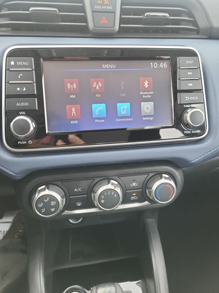 2023 Nissan Versa SV