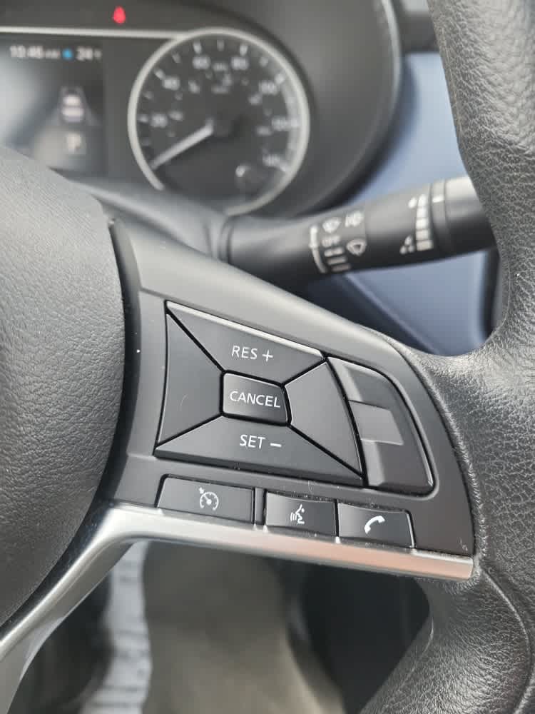 2023 Nissan Versa SV