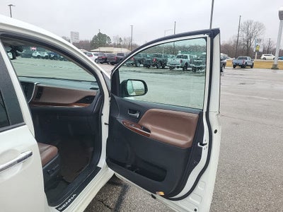 2016 Toyota Sienna Ltd Premium