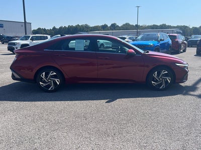 2024 Hyundai Elantra Limited