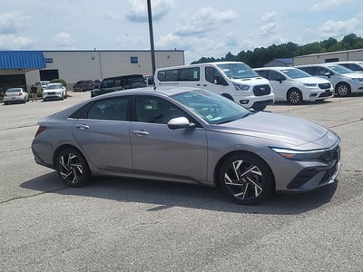 2024 Hyundai Elantra Limited