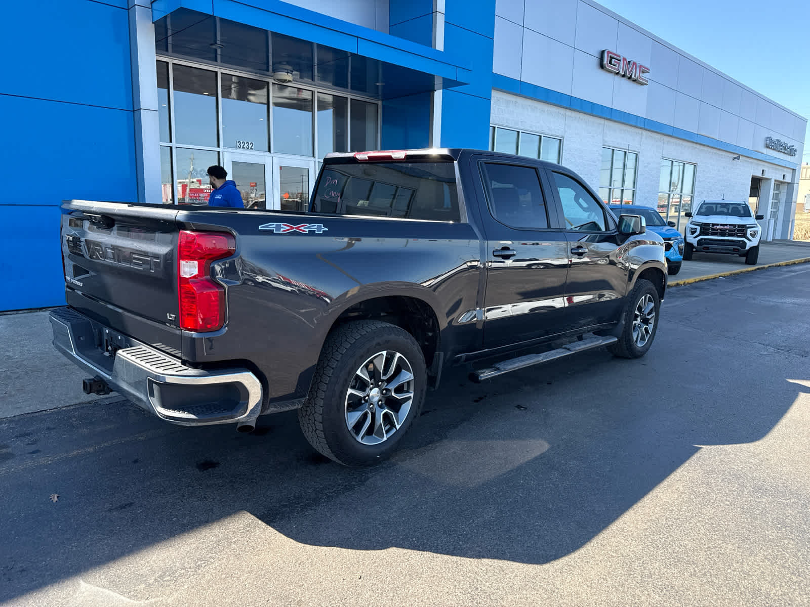 2024 Chevrolet Silverado 1500 LT