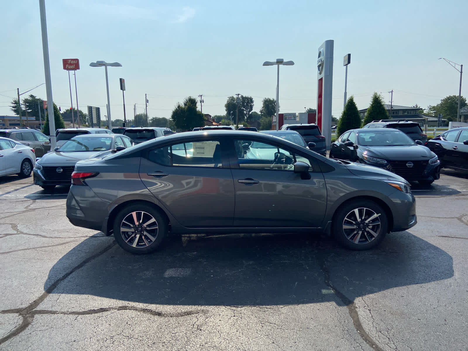 2025 Nissan Versa SV