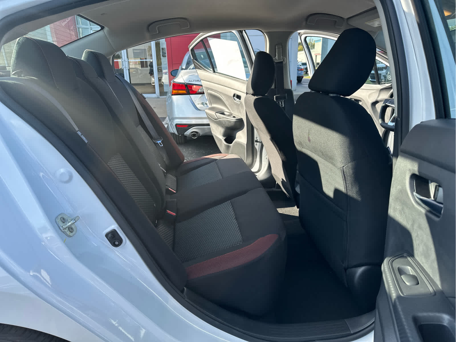 2025 Nissan Versa SR