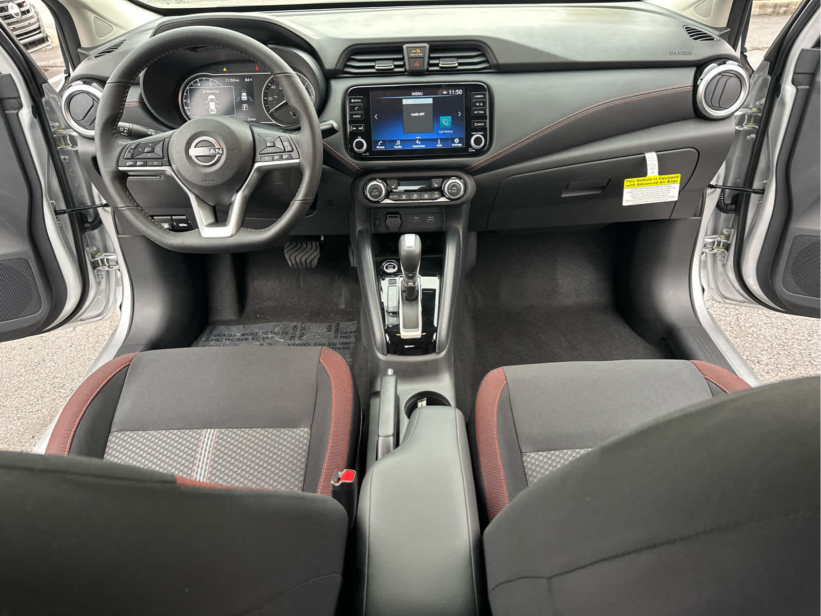 2025 Nissan Versa SR