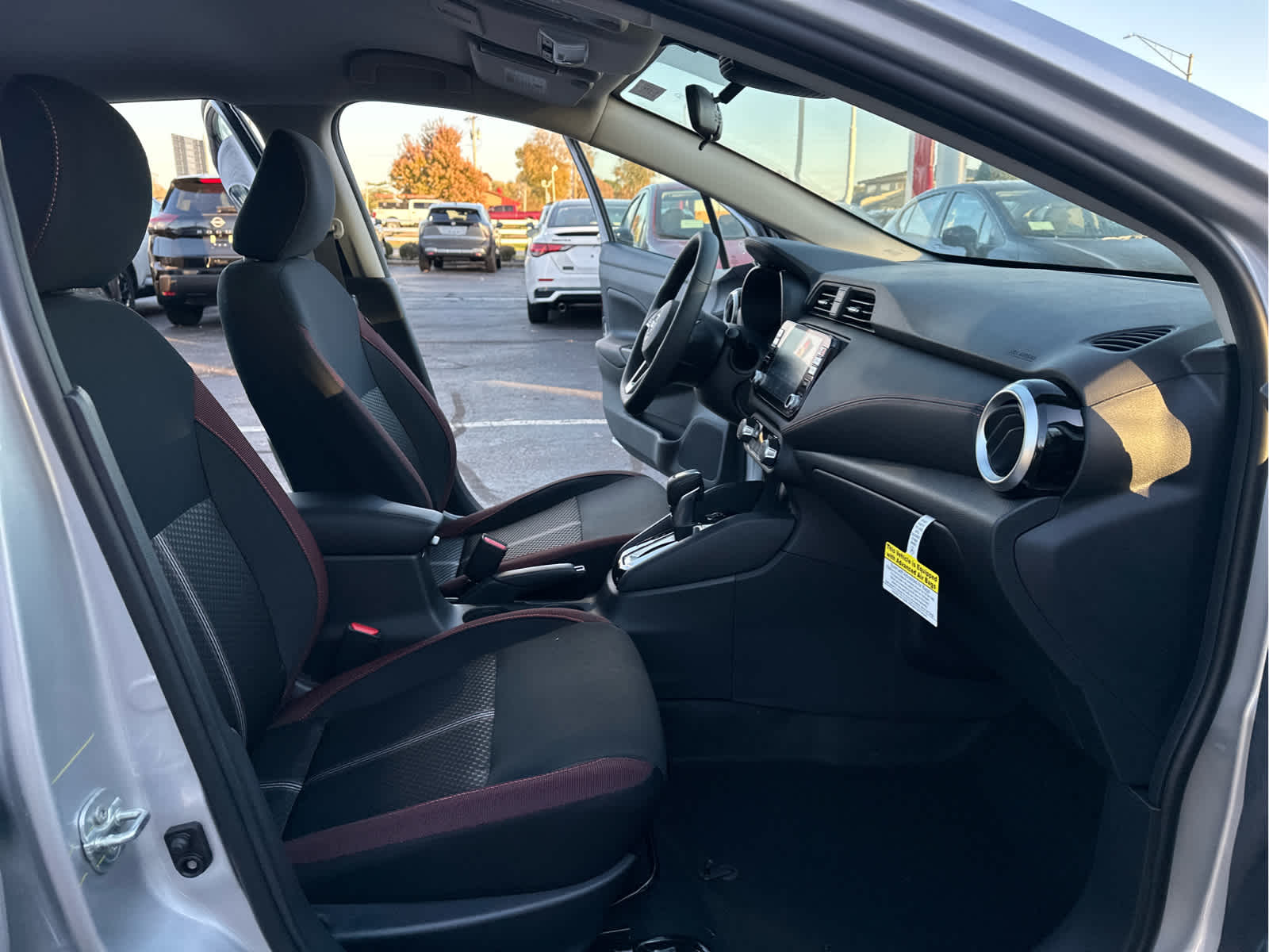 2025 Nissan Versa SR