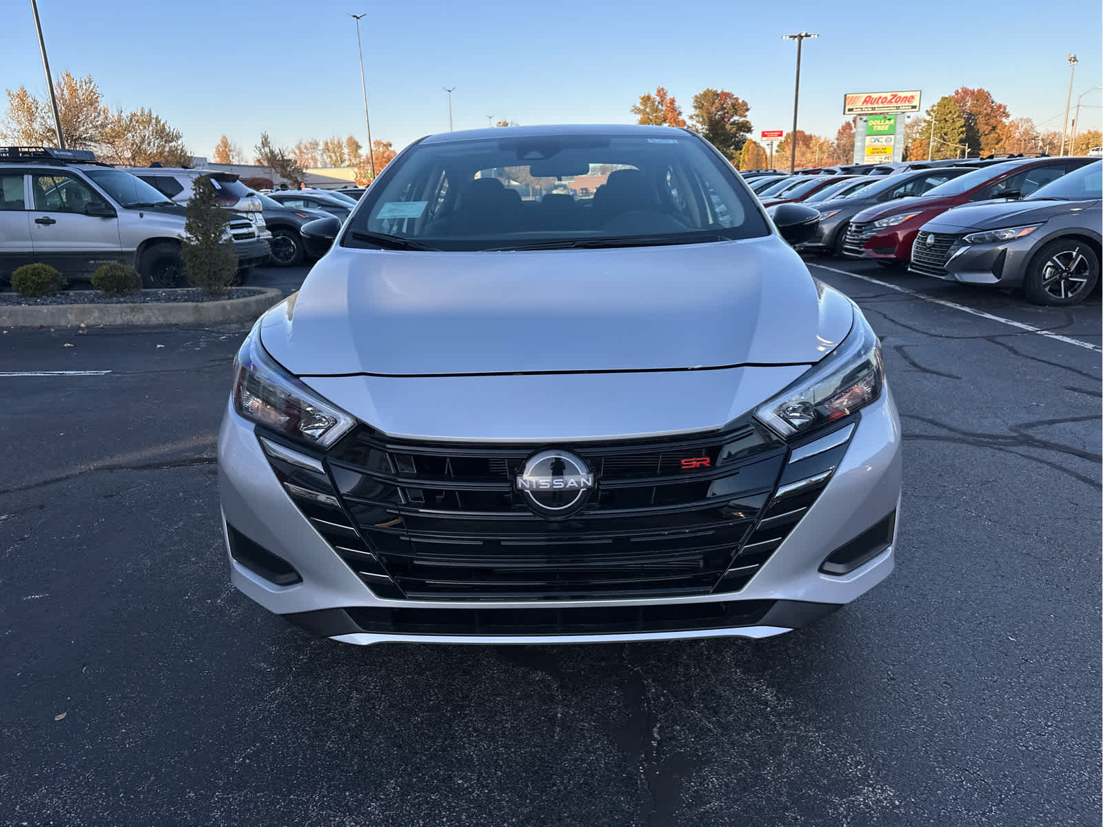 2025 Nissan Versa SR