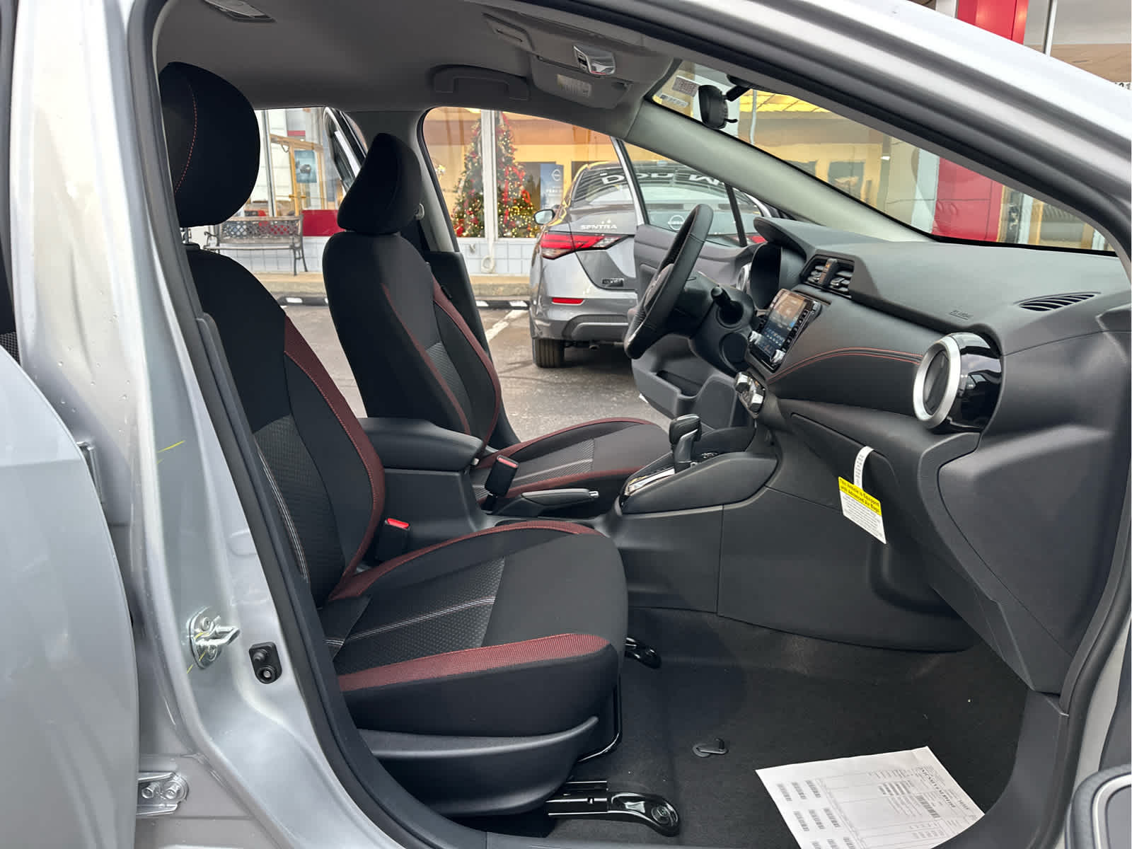 2025 Nissan Versa SR