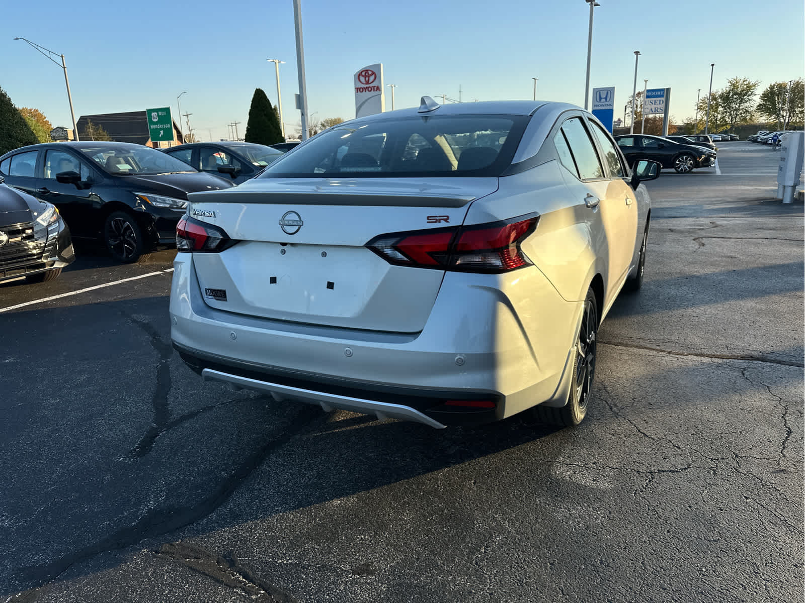 2025 Nissan Versa SR