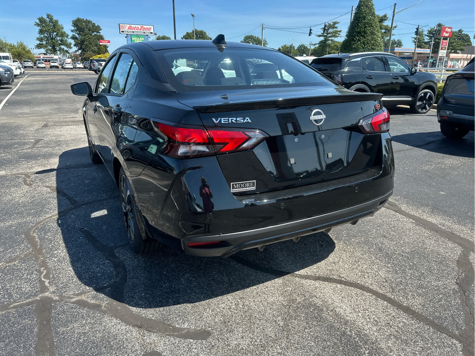 2025 Nissan Versa SR