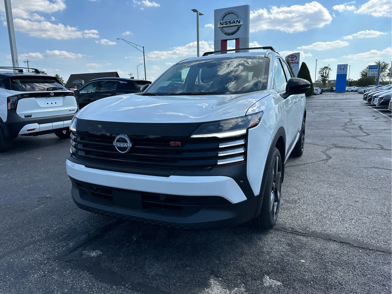 2026 Nissan Kicks SR