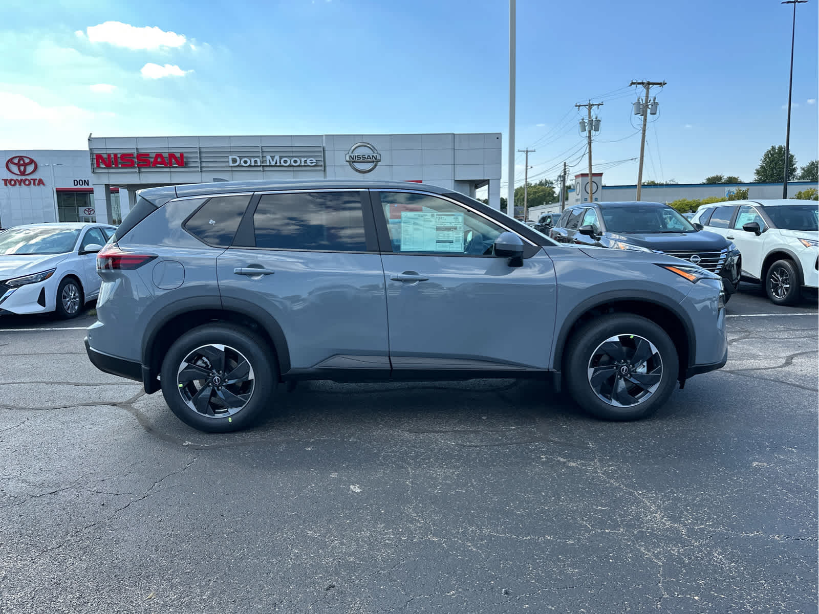 2026 Nissan Rogue SV