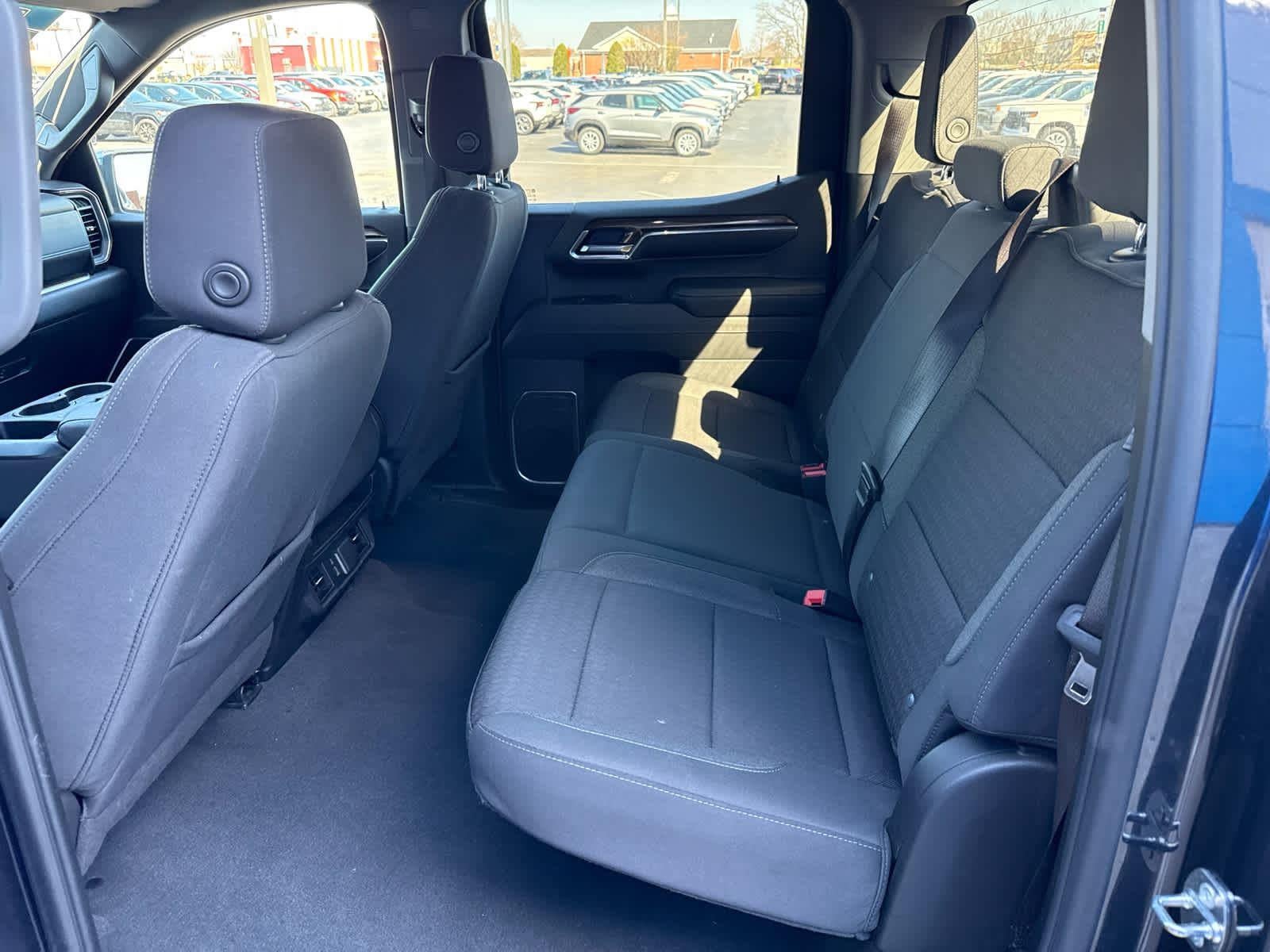 2024 Chevrolet Silverado 1500 LT (2FL)