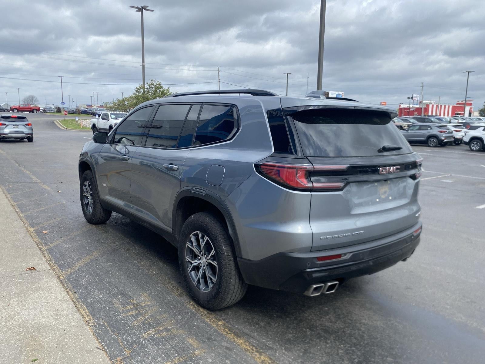 2025 GMC Acadia AT4