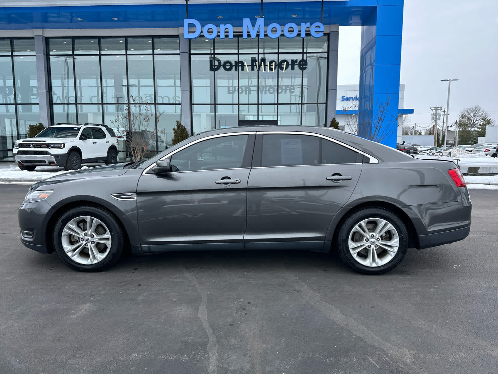 2016 Ford Taurus SEL