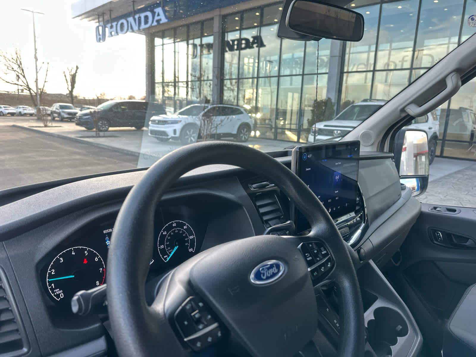 2023 Ford Transit Passenger Wagon XLT