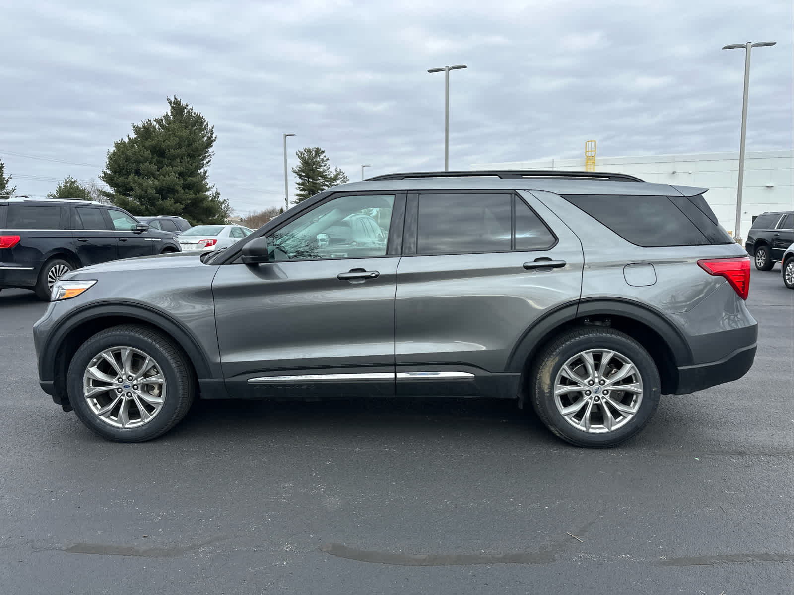 2024 Ford Explorer XLT