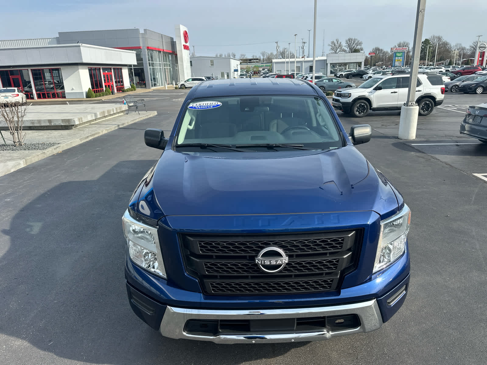 2023 Nissan Titan SV