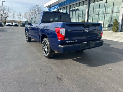 2023 Nissan Titan SV