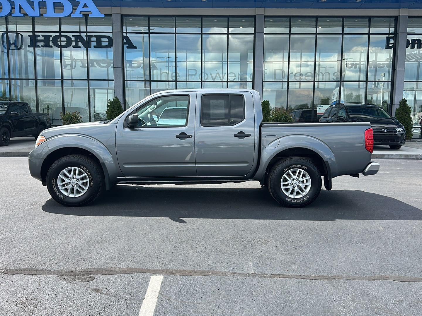 2018 Nissan Frontier SV V6