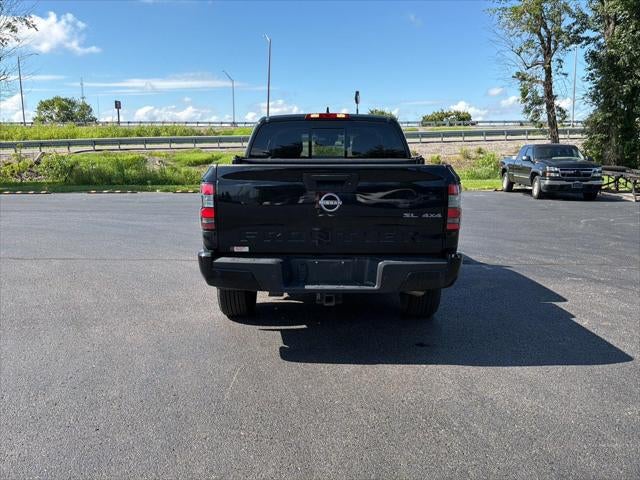 2024 Nissan Frontier SL