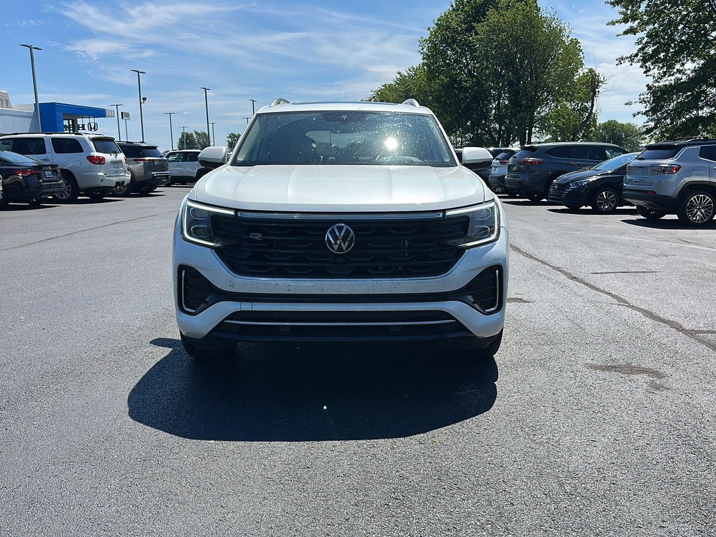 2025 Volkswagen Atlas 2.0T SEL Premium R-Line