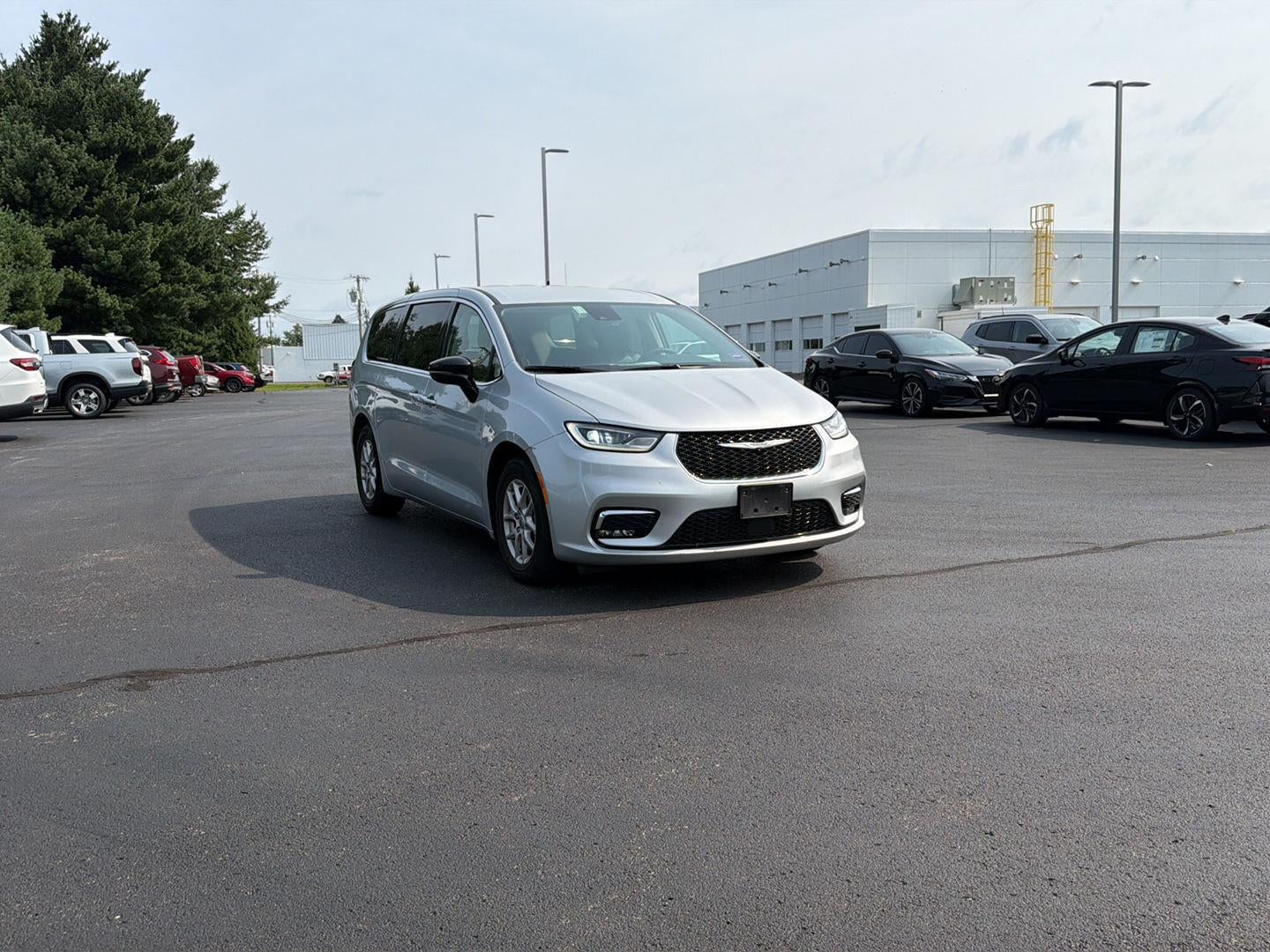 2024 Chrysler Pacifica Touring L