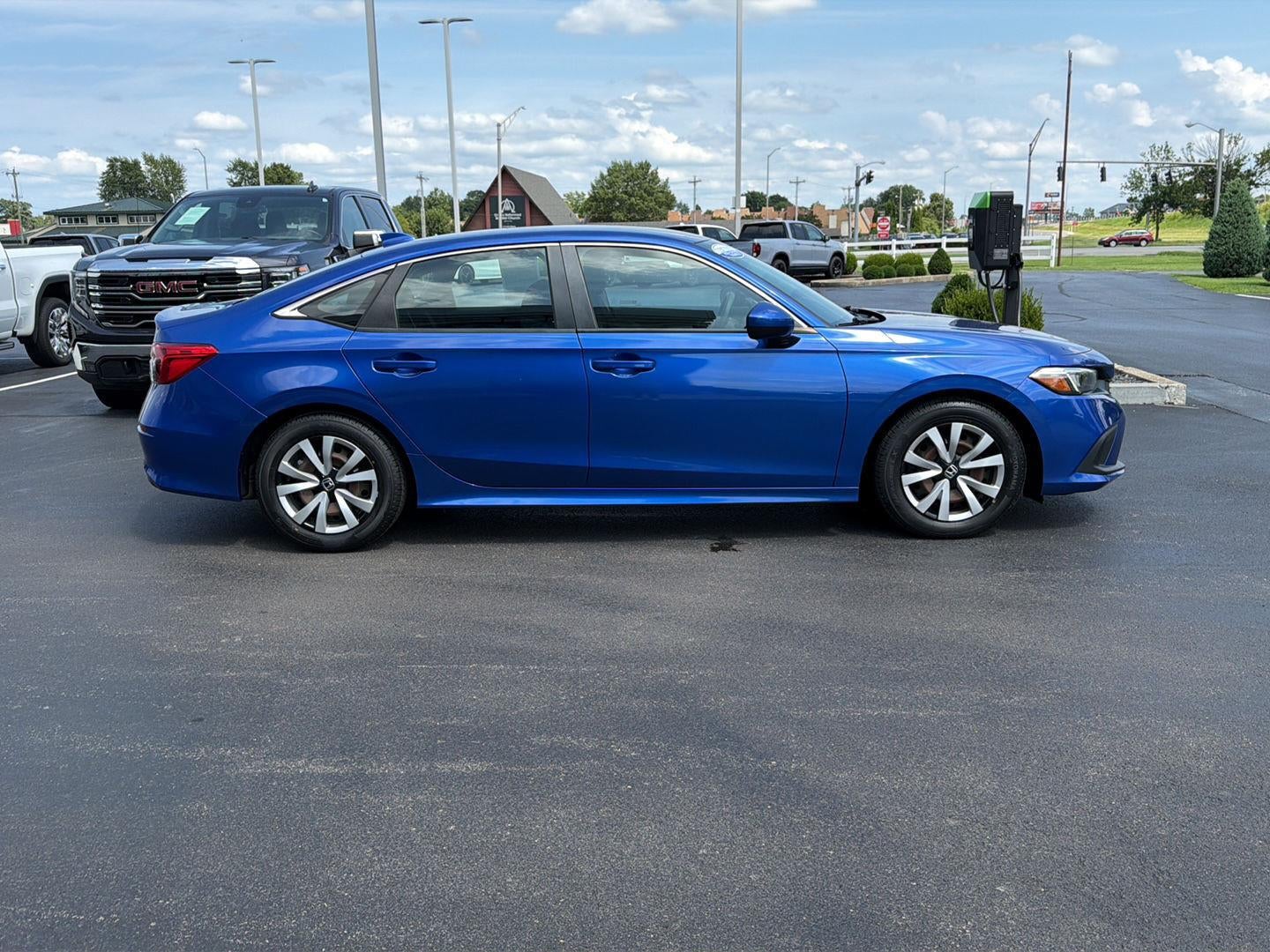 2022 Honda Civic Sedan LX