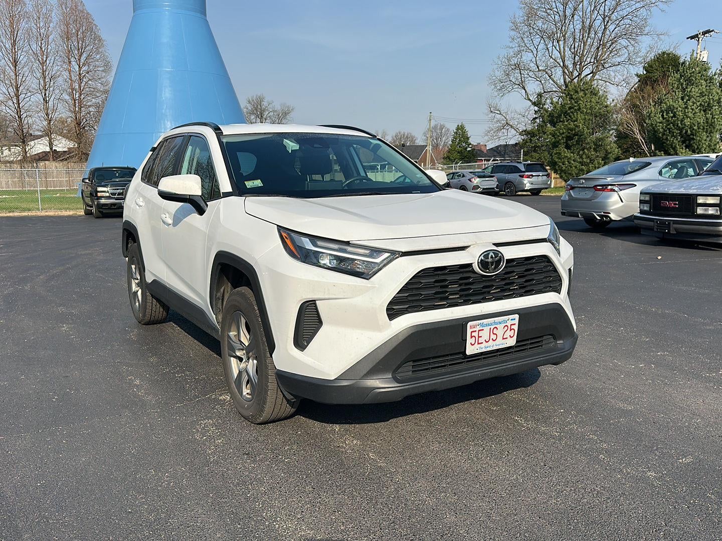 2024 Toyota RAV4 XLE