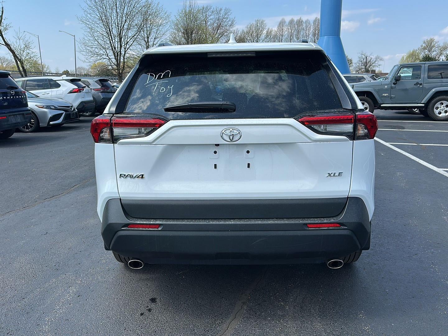 2023 Toyota RAV4 XLE