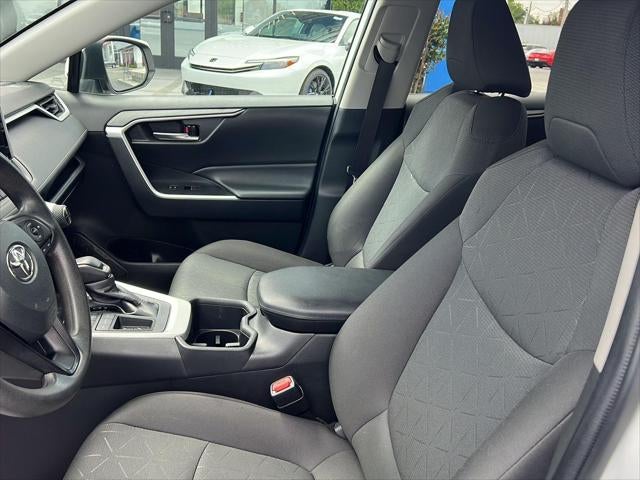 2024 TOYOTA TRUCK RAV4 XLE