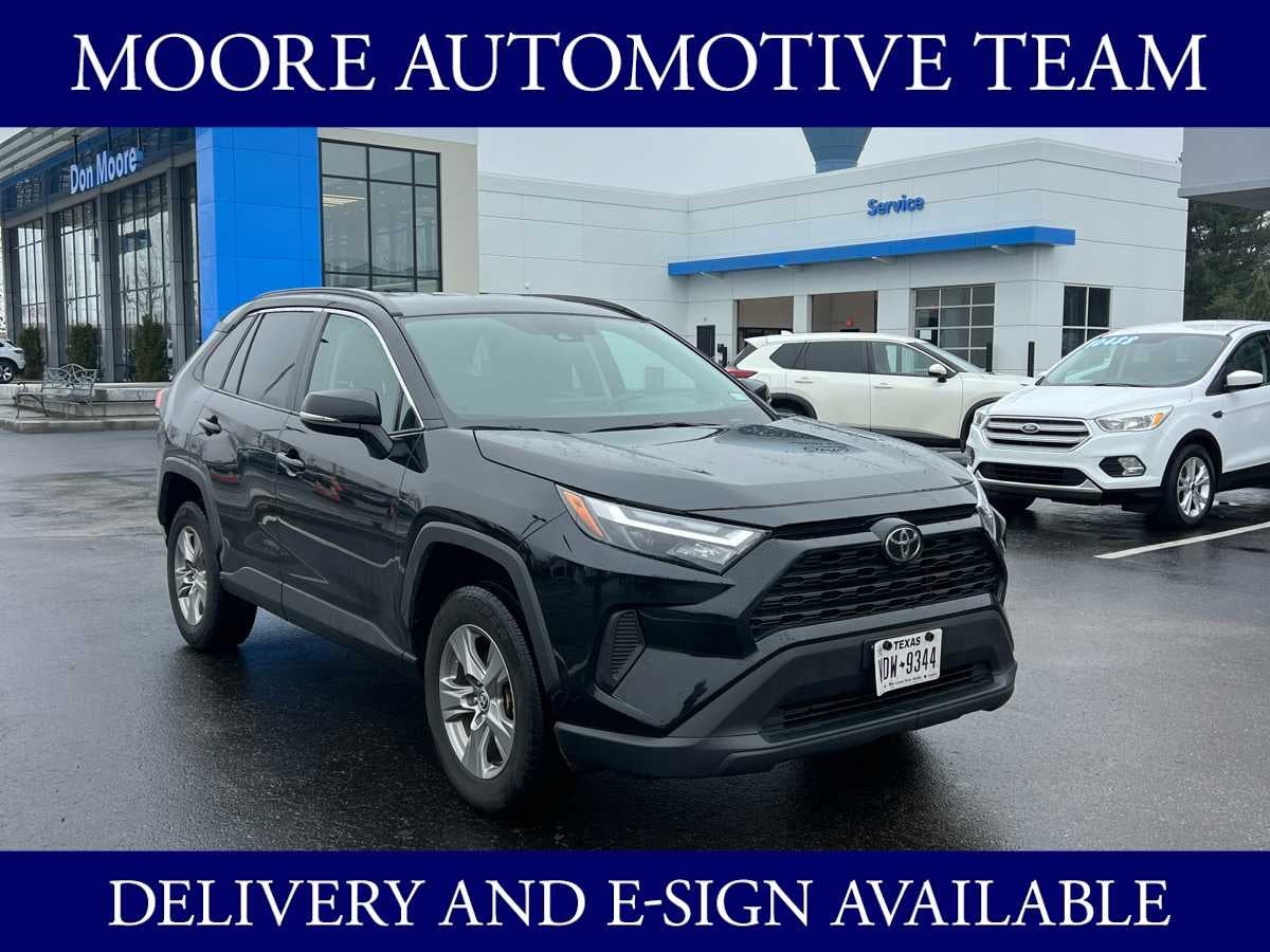 2024 Toyota RAV4 XLE