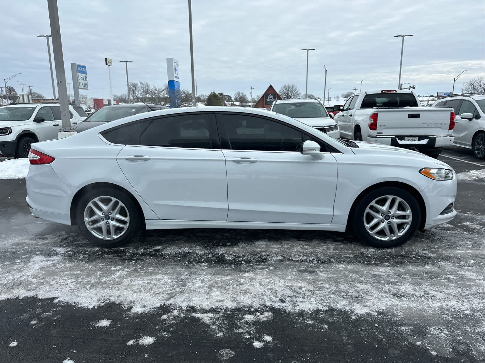 2016 Ford Fusion SE