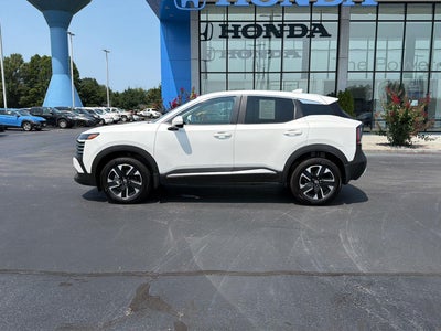 2025 Nissan Kicks SV