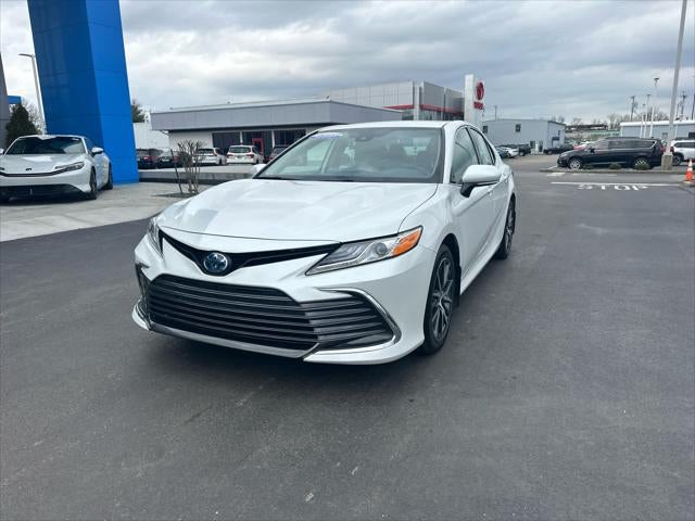 2024 Toyota Camry Hybrid XLE