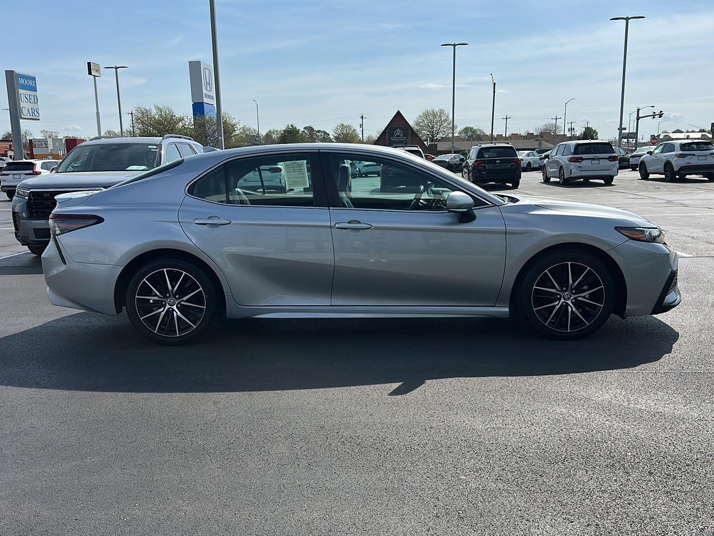 2023 Toyota Camry SE