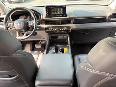 2023 Honda Pilot Touring