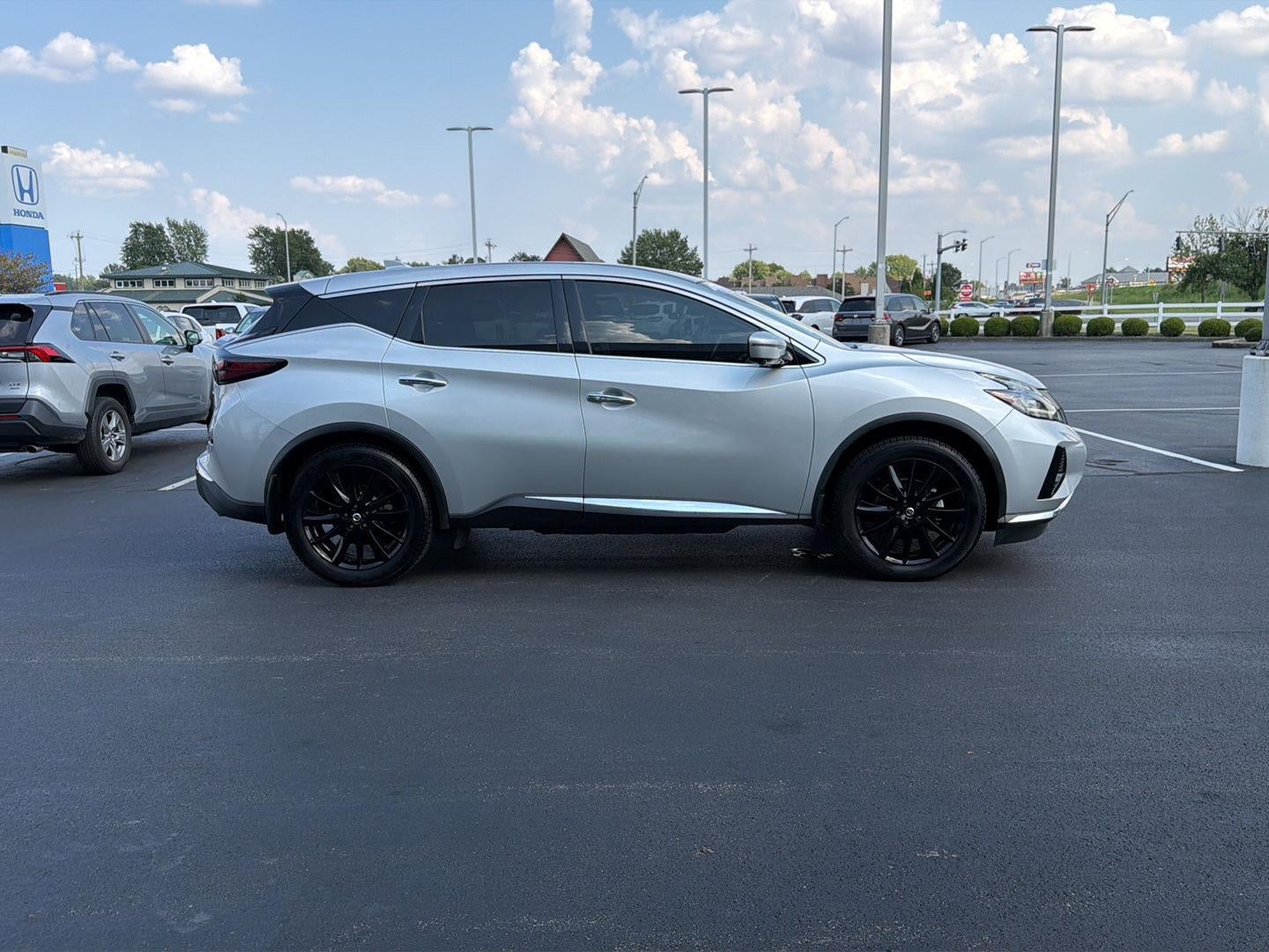 2022 Nissan Murano SL