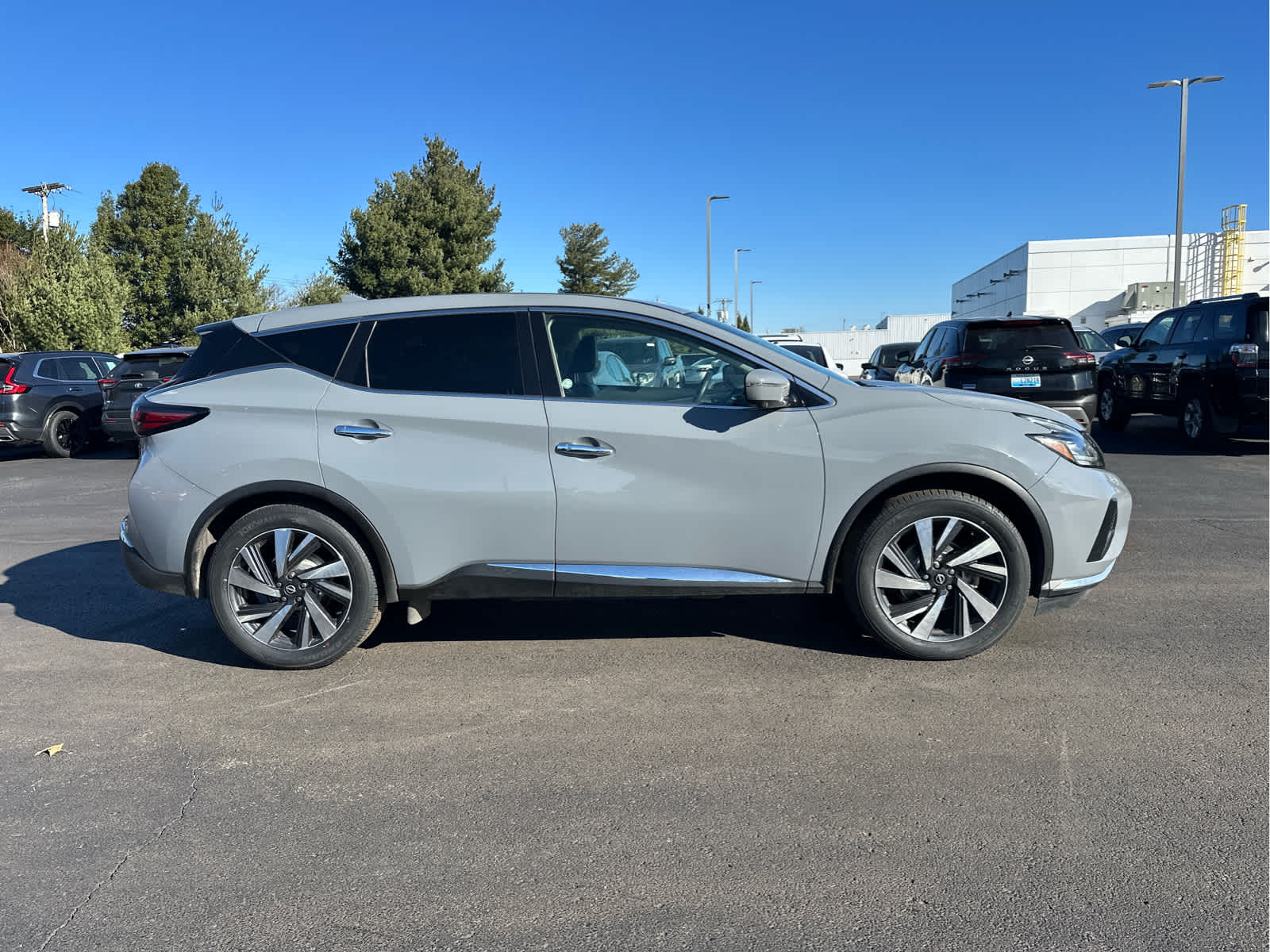2023 Nissan Murano SL