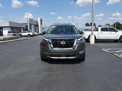 2025 Nissan Pathfinder Platinum