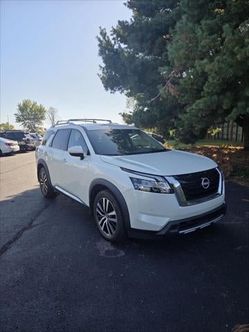 2023 Nissan Pathfinder Platinum