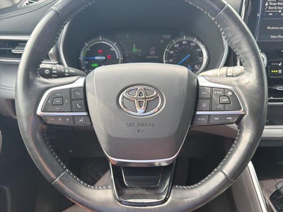 2021 Toyota Highlander Hybrid Platinum