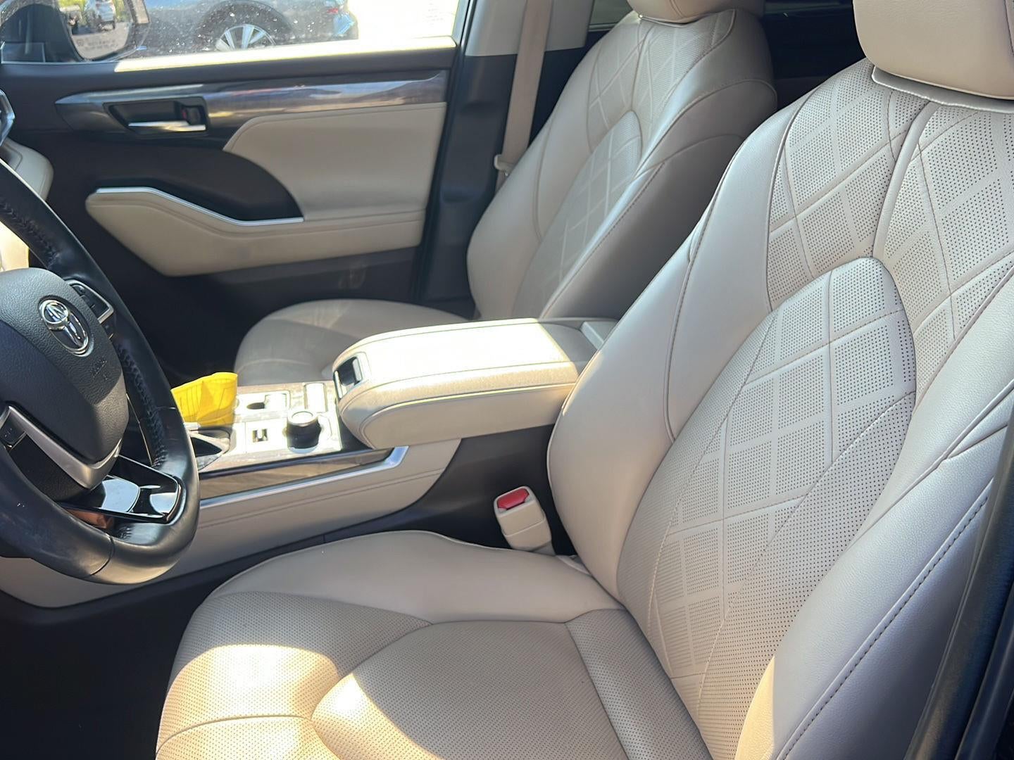 2022 Toyota Highlander Platinum