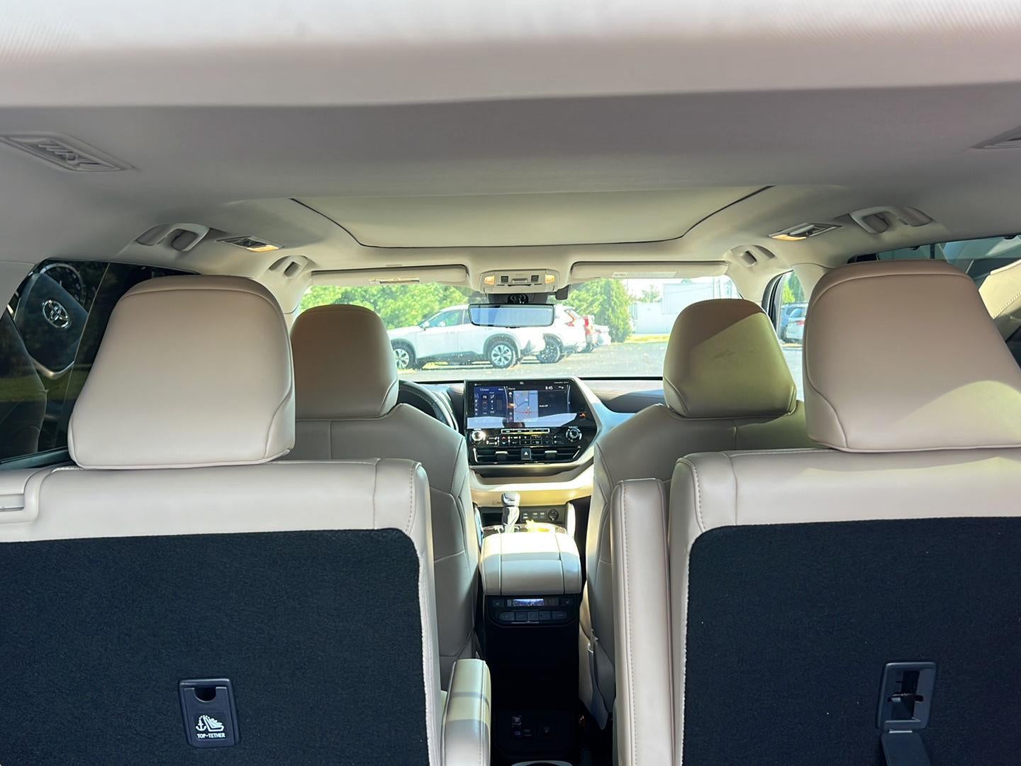 2022 Toyota Highlander Platinum