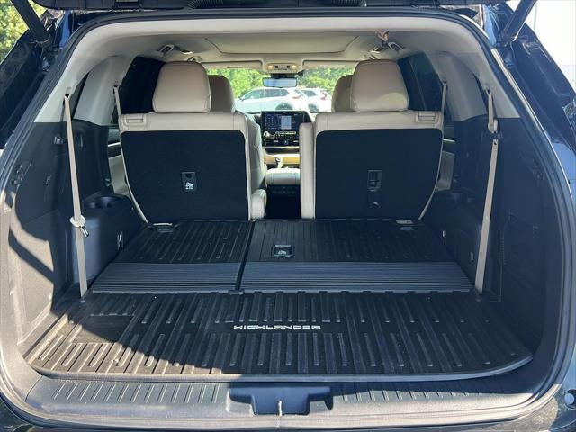 2022 Toyota Highlander Platinum