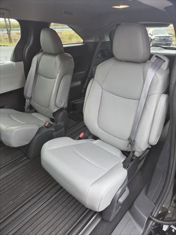 2025 Toyota Sienna XLE 7-Passenger